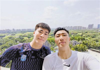 来吧儿子妈妈是纯还是混