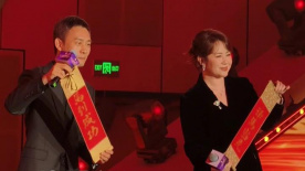 黑喵游妮